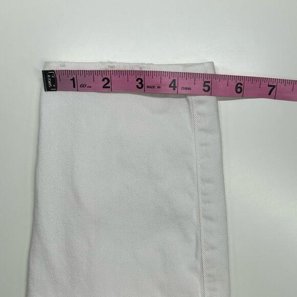 EUC | AGoldE | Distressed Collette Crop | White | Size 27 - Picture 15 of 16